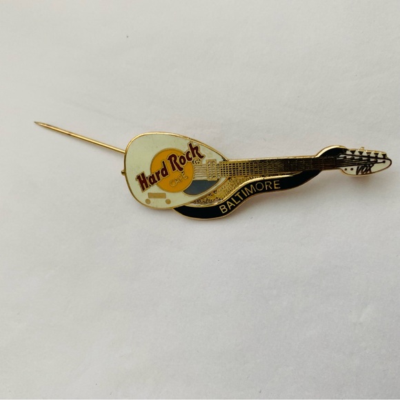 Hard Rock Cafe Guitar Vtg Baltimore
Maryland 2 1/2" Metal Pinback Enamel & Gold - Picture 5 of 10